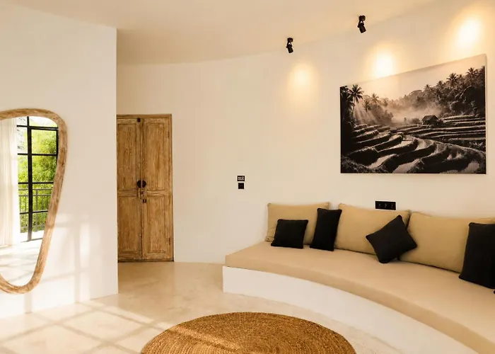 Unique Round With Ocean View With Private Pool By Arthousebali, Uluwatu